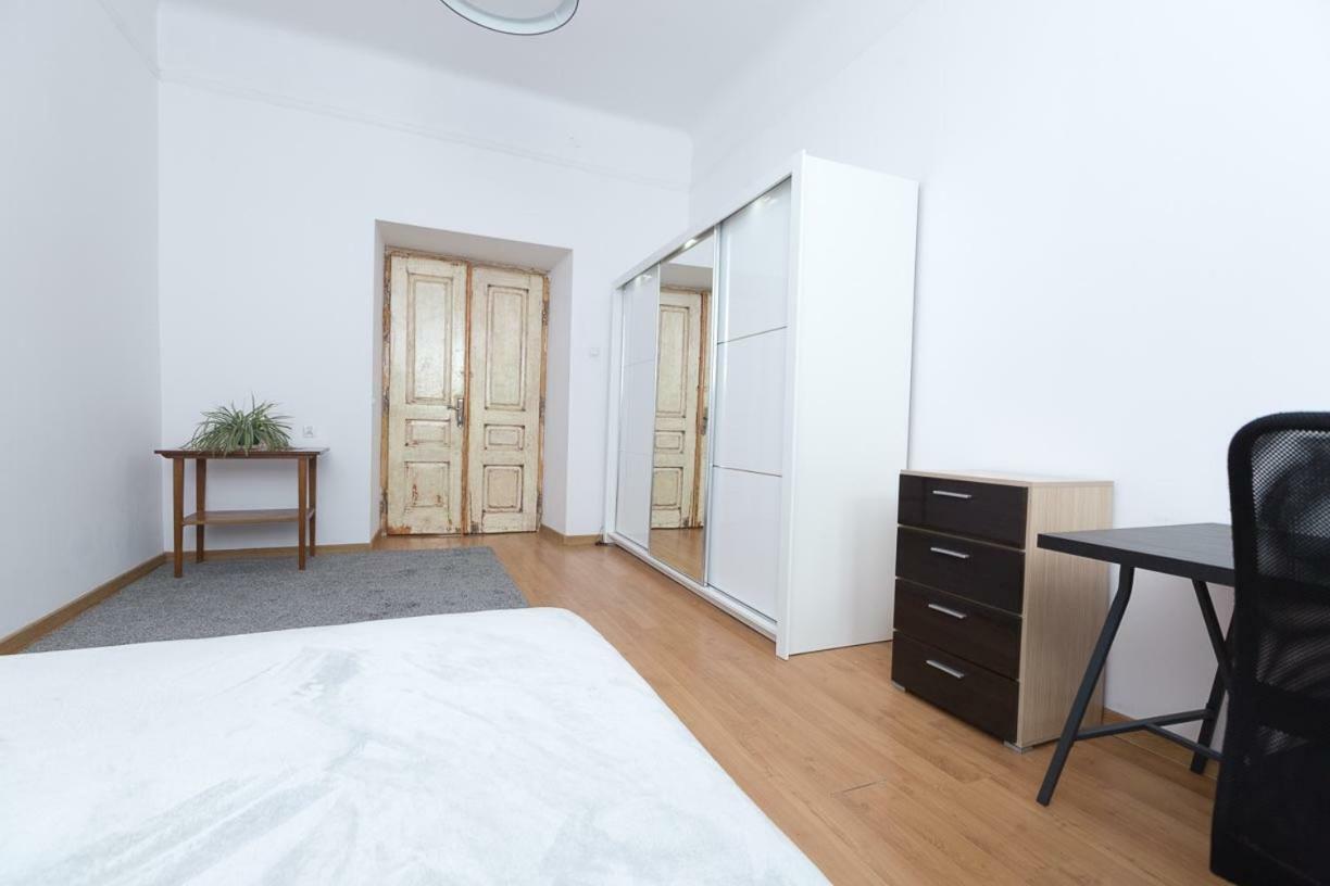 Apartment - Old Town - Cyrulicza ルブリン エクステリア 写真